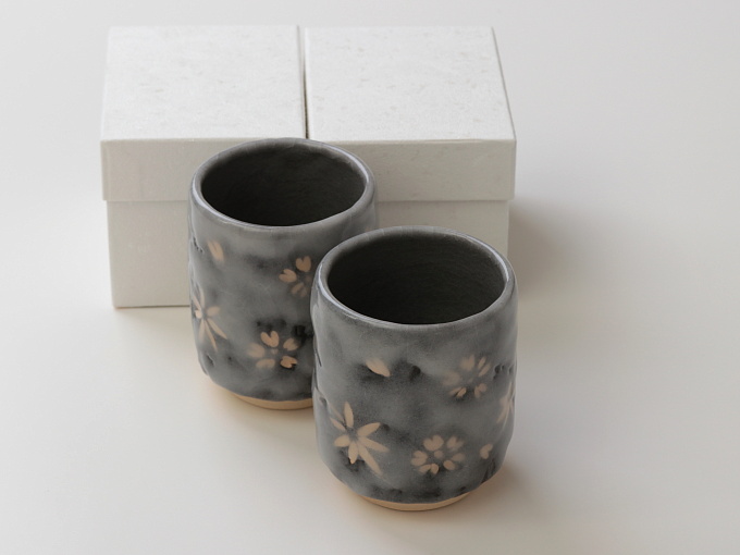 [Limited] SHINO SHUNJYU - pair (handcrafted Teacup)